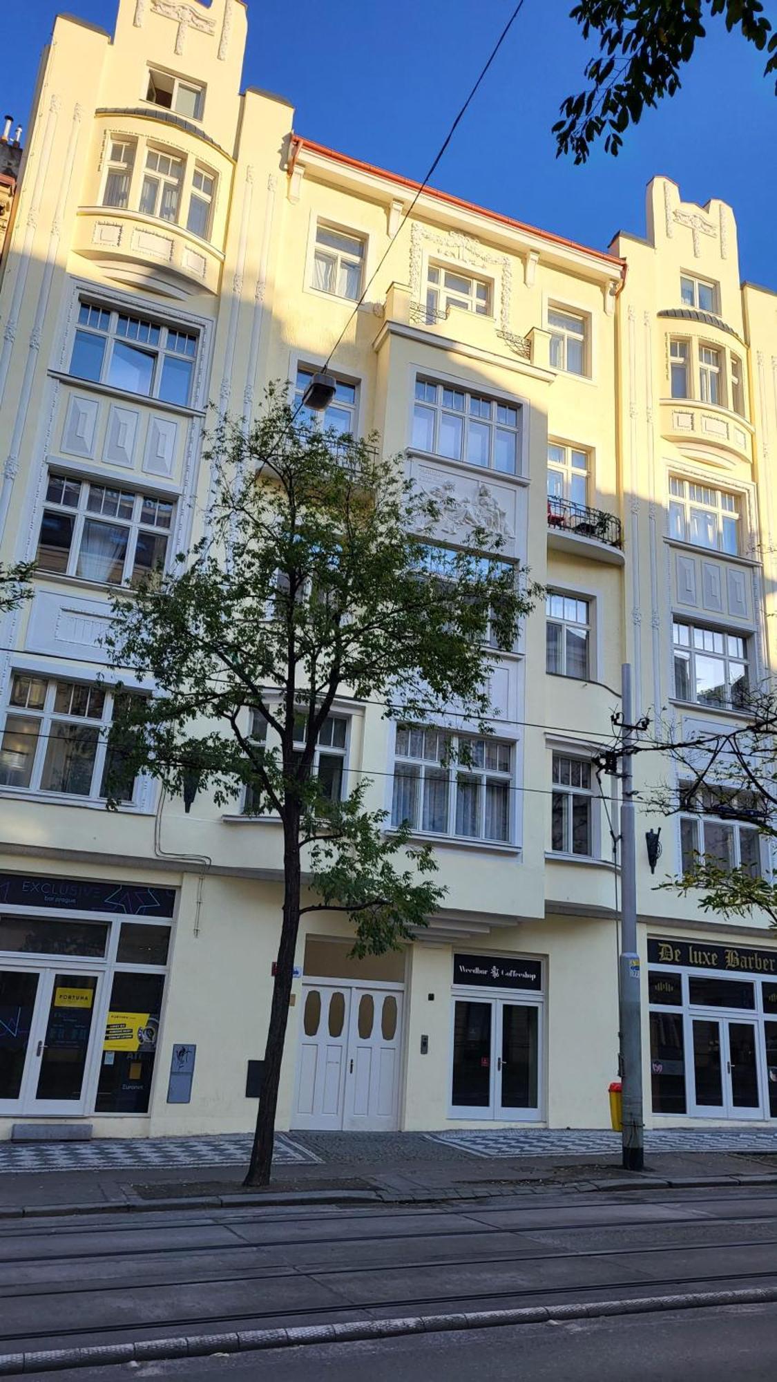 Endless Jecna Apartment Praha Bagian luar foto